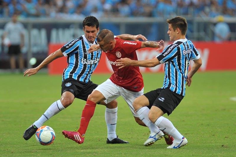 Primeiro Gre-Nal do ano termina empatado em 1 a 1