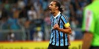 Jogador argentino quer ser o terceiro Capitão América na história do Grêmio