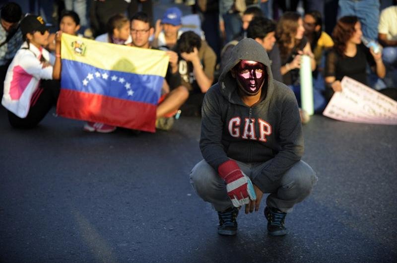Manifesto ocorreu na Pra&ccedil;a Altamira, pr&oacute;ximo ao local onde um jovem opositor morreu na &uacute;ltima quarta