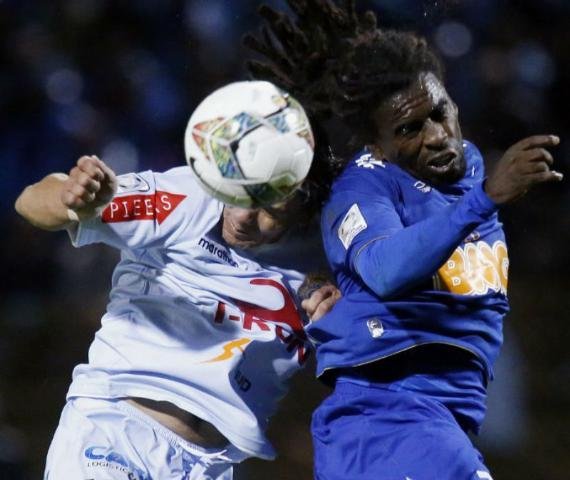 Tinga foi ofendido por parte da torcida do Real Garcilaso durante partida v&aacute;lida pela Libertadores