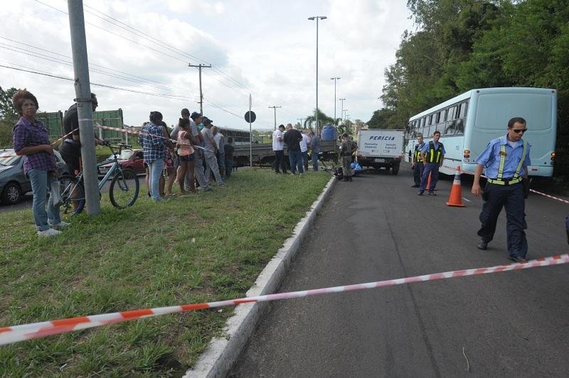 Tr&acirc;nsito ficou complicado no local