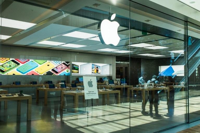 Primeira loja da Apple no Brasil abriu as portas neste s&aacute;bado, no shopping VillageMall, no Rio