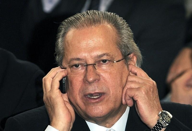 Justi&ccedil;a marca depoimento de Dirceu em sindic&acirc;ncia sobre uso de celular