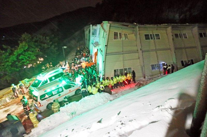 Mortes em desabamento na Coreia chegam a dez