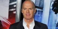 Michael Keaton afirma que tem trocado e-mails com Tim Burton sobre a sequência
