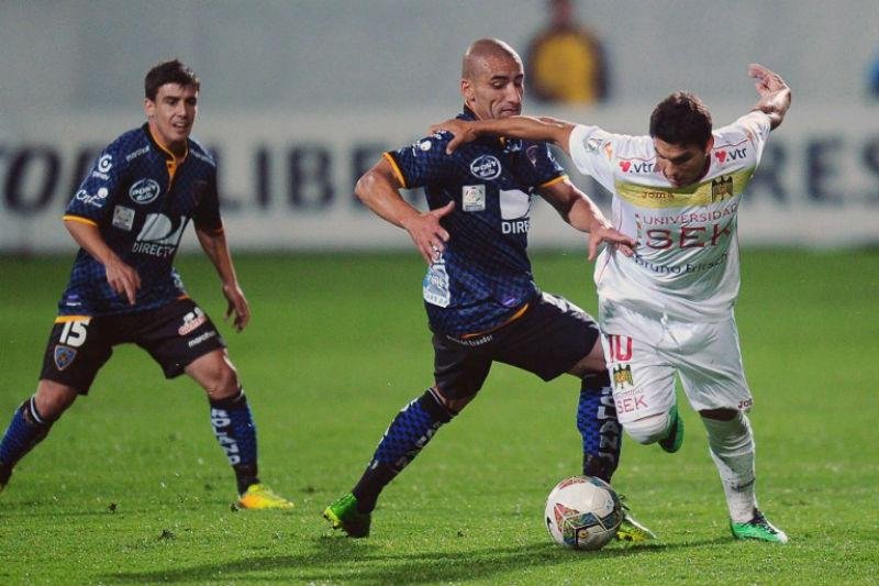 Jogo foi movimentado com quatro gols no Equador