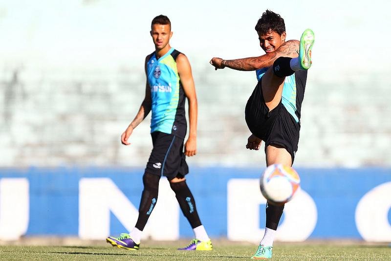 Dudu poder&aacute; fazer sua estreia pelo Gr&ecirc;mio nesta quarta