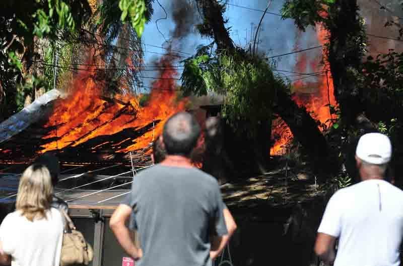 Dono do restaurente acredita que n&atilde;o ir&aacute; conseguir recuperar o estabelecimento