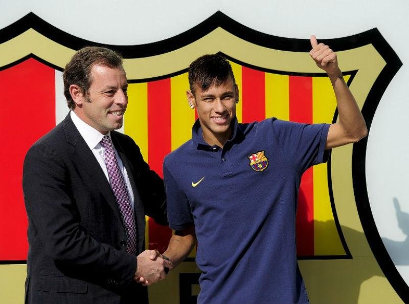 Transfer&ecirc;ncia de Neymar segue dando pol&ecirc;mica