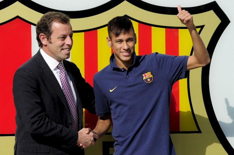 Presidente do Barcelona Sandro Rosell e Neymar 