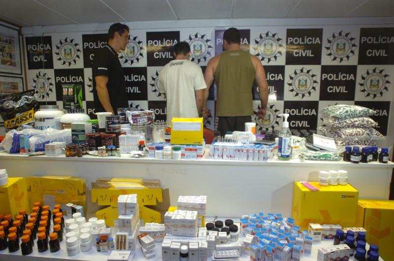 Estabelecimento clandestino funcionava em uma sala comercial na zona Norte de Porto Alegre