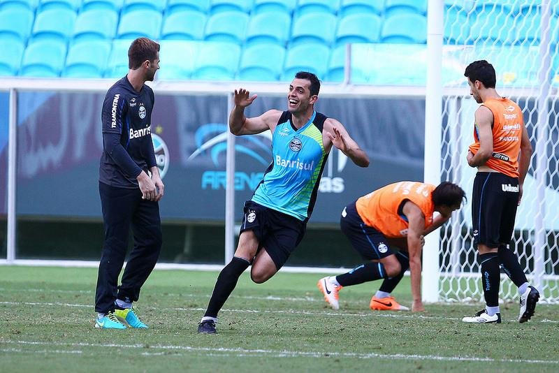 Rhodolfo disse que Gr&ecirc;mio precisa jogar melhor hoje do que na estreia no Uruguai