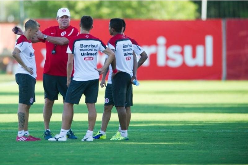 Abel manda o time titular novamente a campo no Gauch&atilde;o