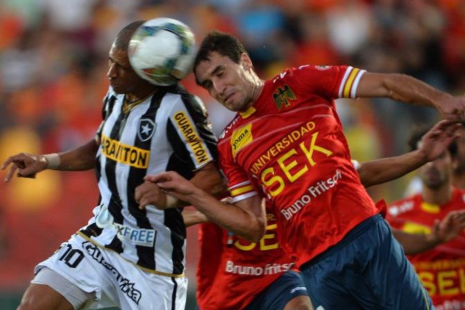Chilenos sa&iacute;ram na frente, mas 1 a 1 ficou de bom tamanho pela segunda rodada da Libertadores