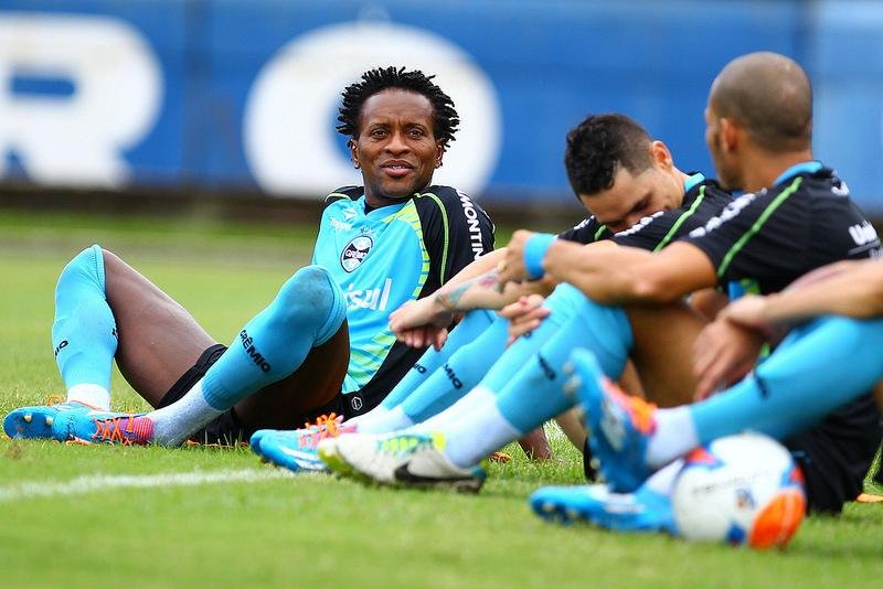Z&eacute; Roberto criticou calend&aacute;rio do Gauch&atilde;o