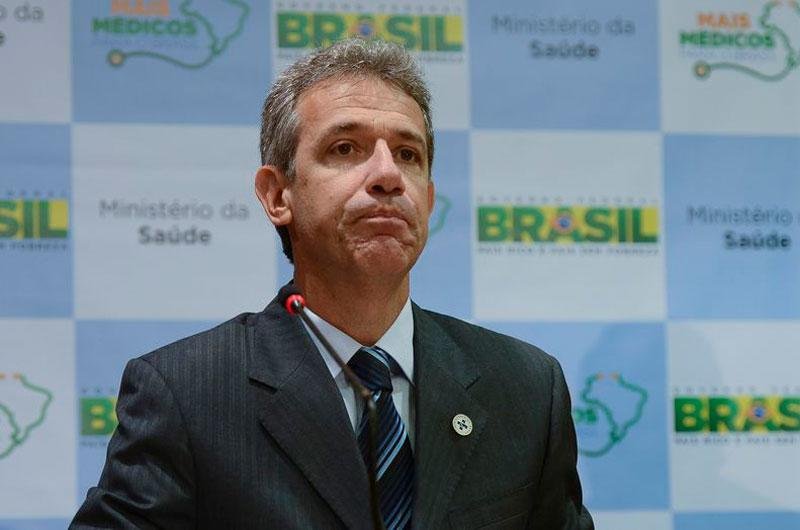 Profissionais v&atilde;o passar a receber US$ 1.245 a partir de mar&ccedil;o