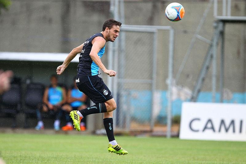 Uruguaio Maxi Rodr&iacute;guez &eacute; atra&ccedil;&atilde;o no time reserva gremista