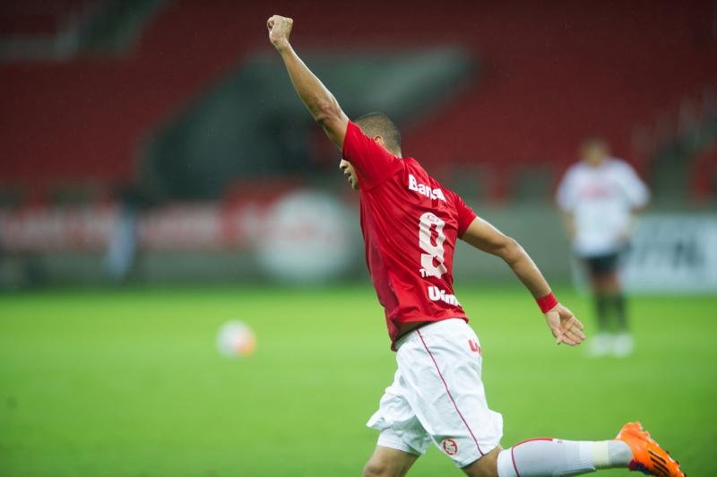 Centroavante quer retomar no Inter fama de goleador conquistada no Cruzeiro