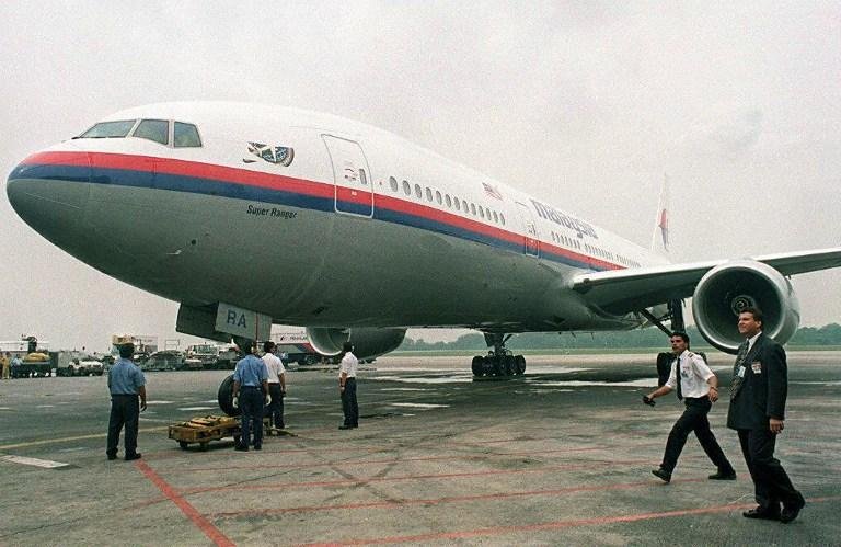 Avi&atilde;o com 239 pessoas a bordo desaparece na Mal&aacute;sia