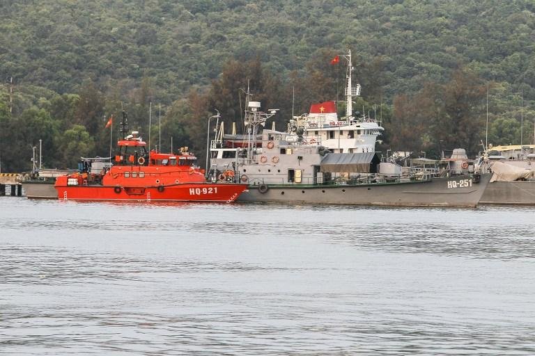Embarca&ccedil;&otilde;es buscam aeronave desaparecida no Vietn&atilde;