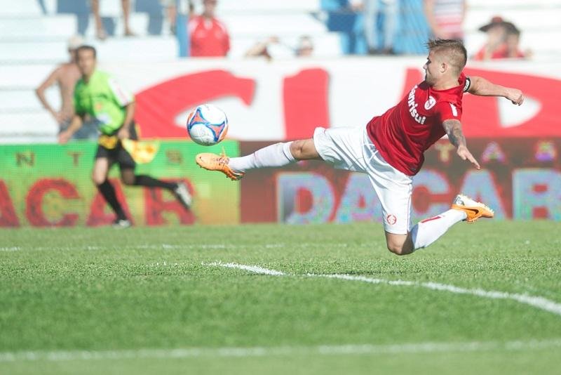 Sasha marcou o primeiro gol colorado diante do Aimor&eacute;