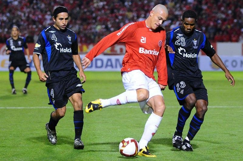 Centroavante Leandr&atilde;o &eacute; o jogador mais conhecido do Remo