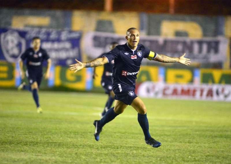 Leandr&atilde;o iniciou carreira no Inter
