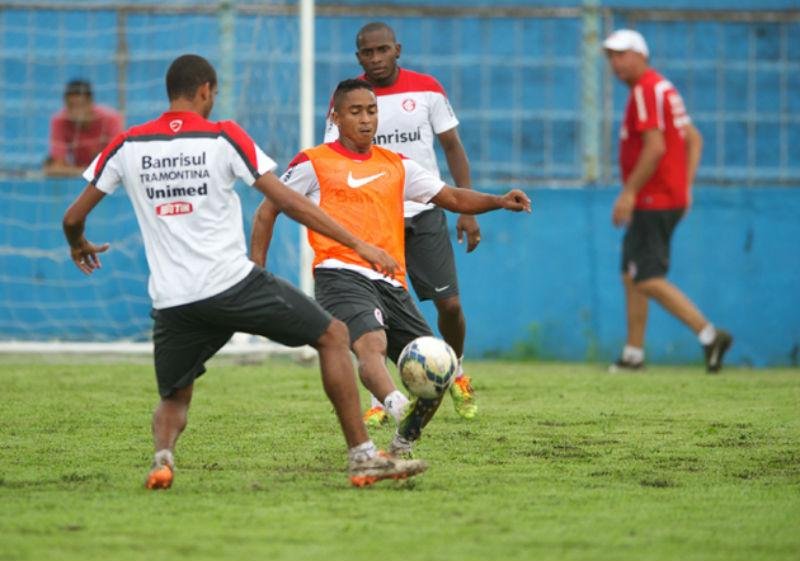 Jorge Henrique ressalta dificuldades, mas quer classifica&ccedil;&atilde;o nesta noite