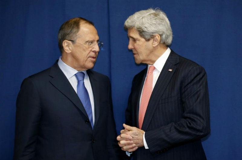 Ministro das Rela&ccedil;&otilde;es Exteriores da R&uacute;ssia, Sergei Lavrov  e Secret&aacute;rio de Estado dos EUA John Kerry