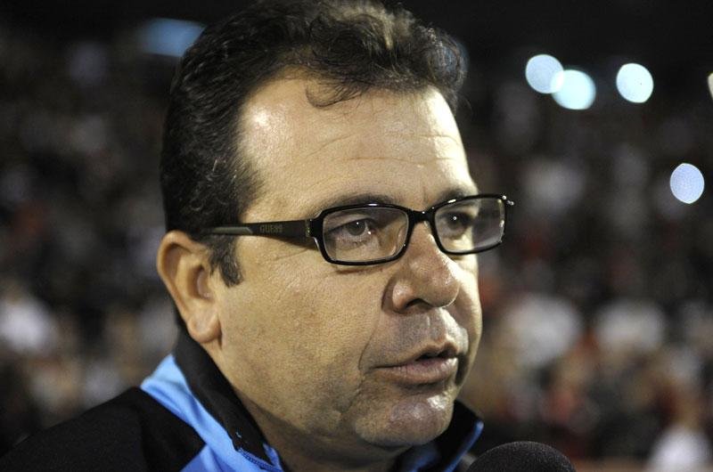 T&eacute;cnico destaca maturidade da equipe para reverter placar adverso