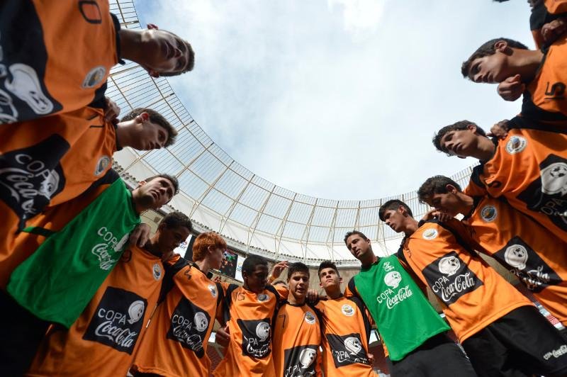 Grupo de 16 jovens atletas passar&aacute; por avalia&ccedil;&atilde;o da Fifa