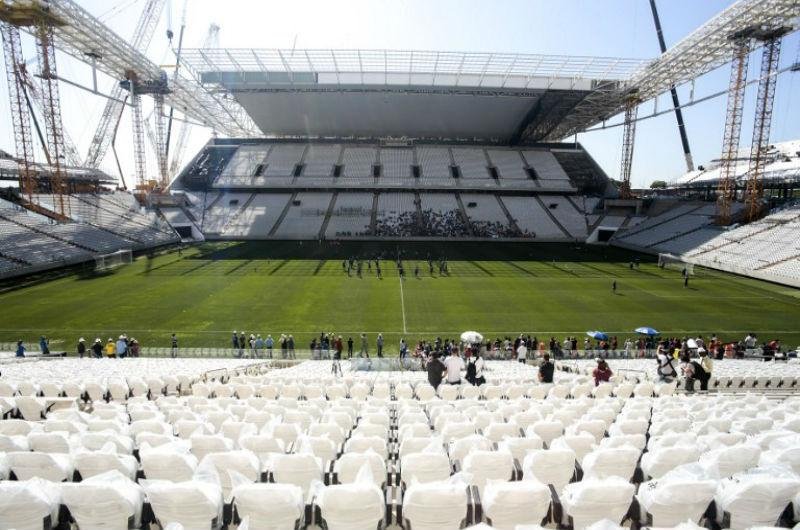 Secret&aacute;rio do PR diz que Arena Corinthians &eacute; obra mais atrasada para Copa