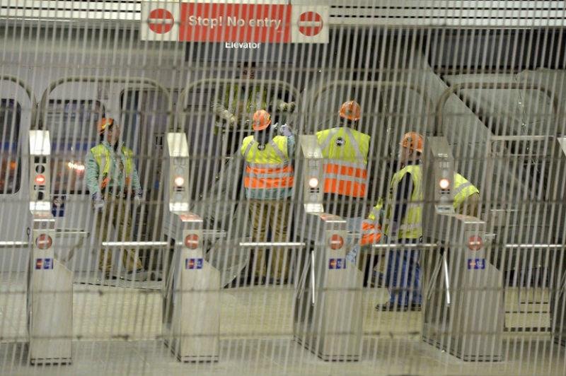 Trem descarrila e deixa 32 pessoas feridas em Chicago