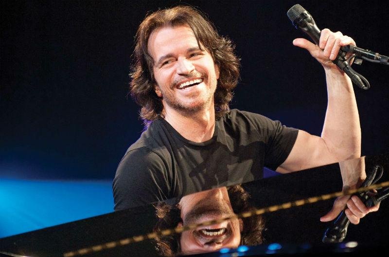 M&uacute;sico de origem grega, Yanii se apresenta com orquestra no Sesi 