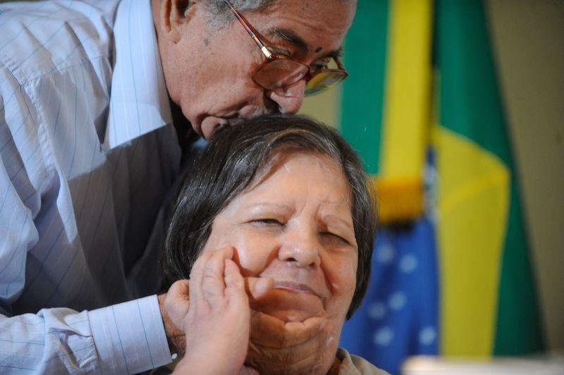 In&ecirc;s Etienne Romeu, &uacute;nica sobrevivente da Casa da Morte