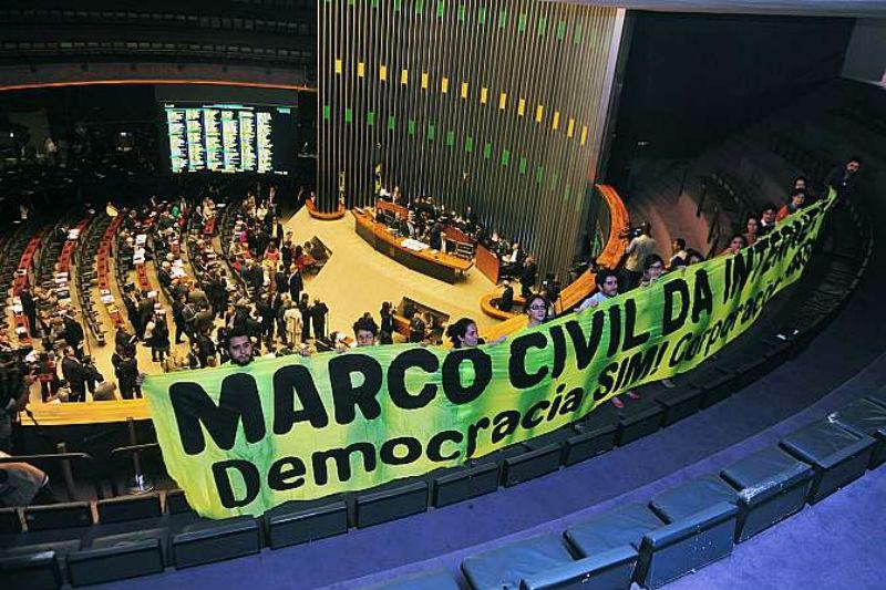 C&acirc;mara aprova Marco Civil da Internet