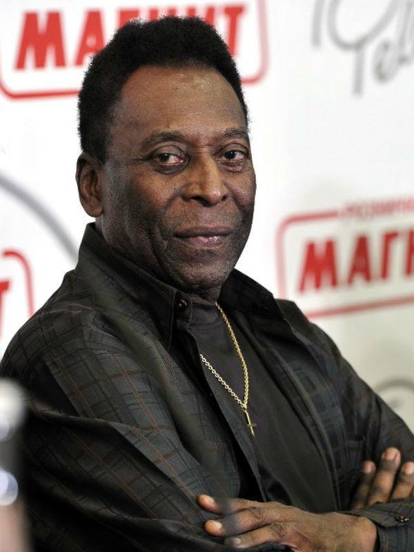 CNN publicou informa&ccedil;&atilde;o errada sobre Pel&eacute; 