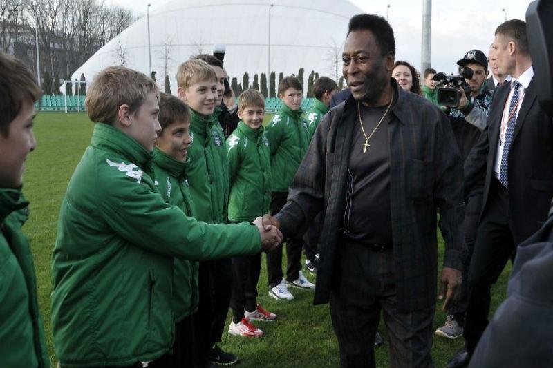 Programa americano divulgou a informa&ccedil;&atilde;o falsa da morte de Pel&eacute;