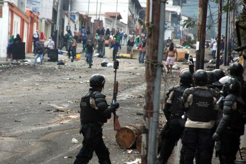 Venezuela atualiza para 37 os mortos em protestos
