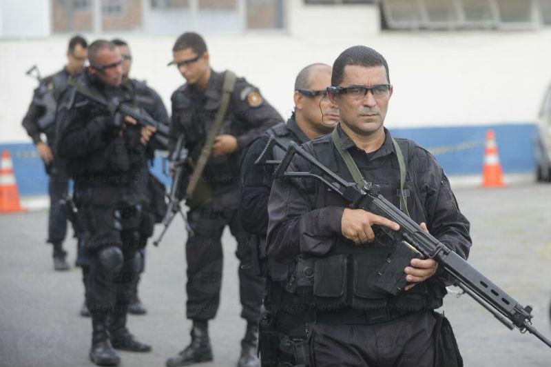 Cerca de 1,2 mil policiais participaram da ocupa&ccedil;&atilde;o