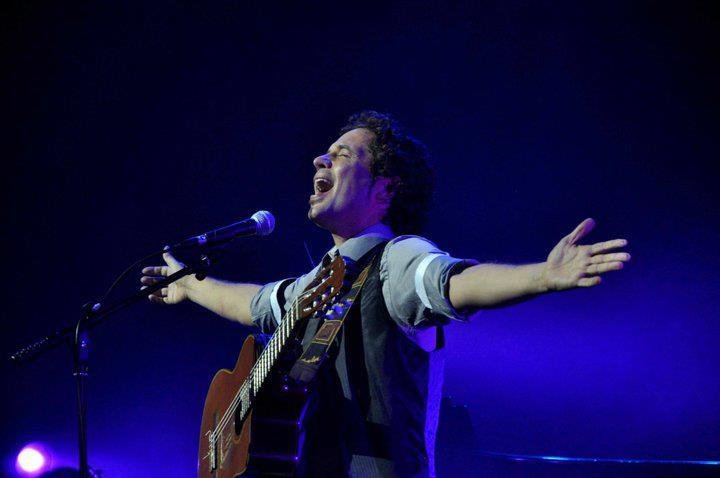 Cantor uruguaio se apresenta hoje em Porto Alegre