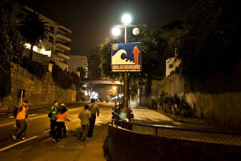 Em Lima, pessoas fogem com medo de cat&aacute;strofe