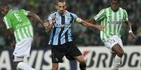 Centroavante mostrou alegria com primeiro gol na Libertadores, mas destacou grupo