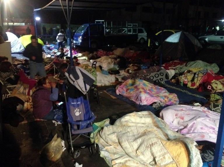 Em Iquique, pessoas dormem em abrigos