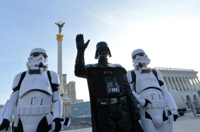 Darth Vader protesta na Ucr&acirc;nia