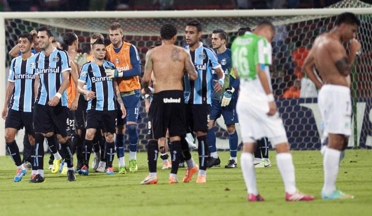 Vit&oacute;ria deixou Gr&ecirc;mio com primeiro lugar praticamente garantido