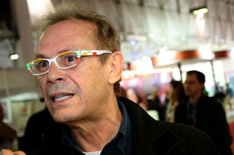 Jos&eacute; Wilker morre aos 66 anos 