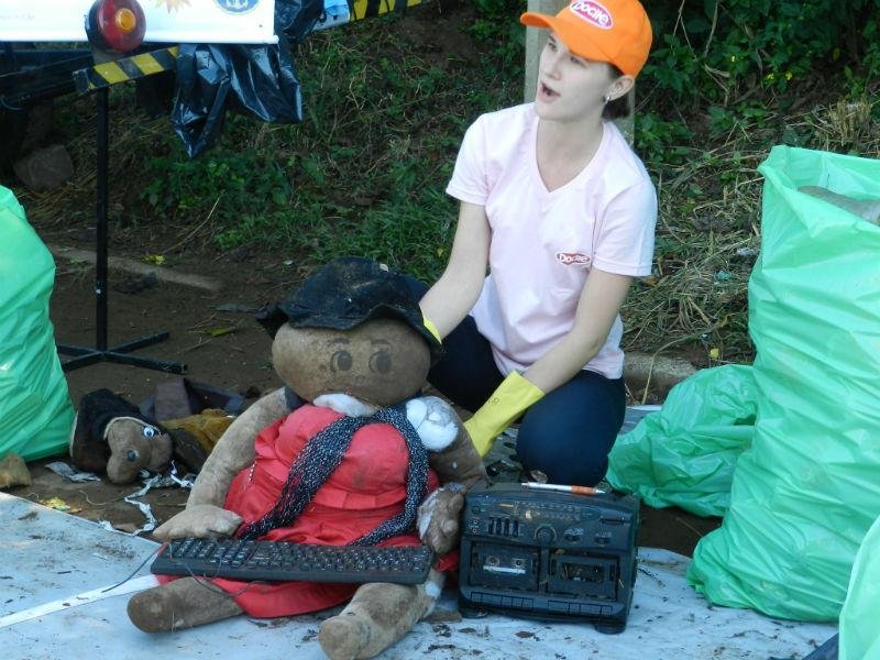 Atividade foi realizada por cerca de 500 volunt&aacute;rios