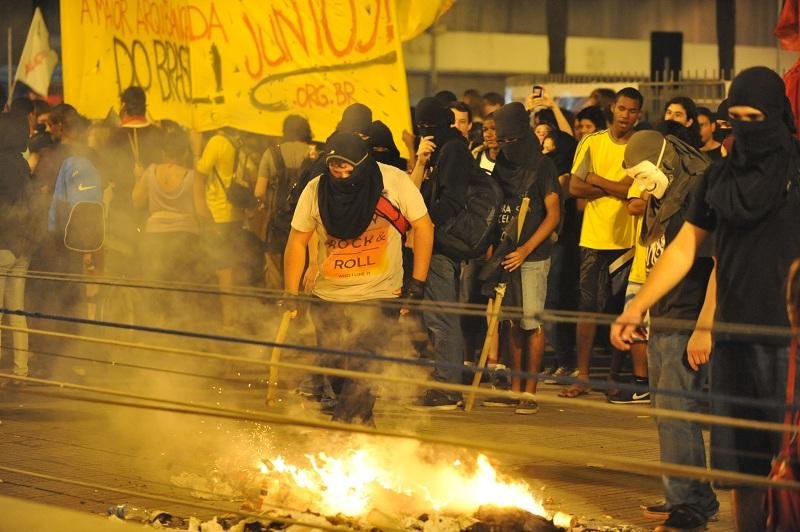 Mat&eacute;ria sobre proibi&ccedil;&atilde;o do uso de m&aacute;scaras voltar&aacute; &agrave; C&acirc;mara