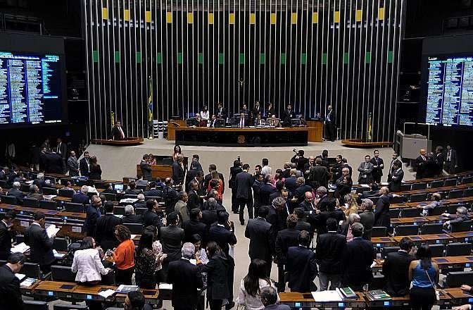 Primeiro dia terminou sem nenhum projeto votado por deputados